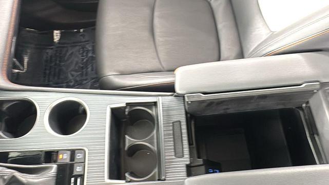 Photo of 2023  Toyota Sienna