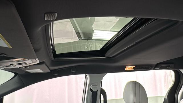 Photo of 2023  Toyota Sienna