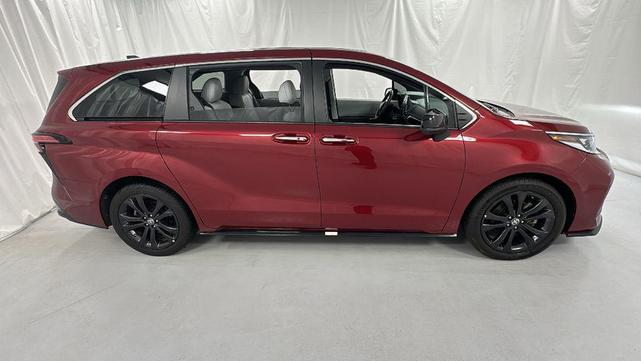 Photo of 2023  Toyota Sienna