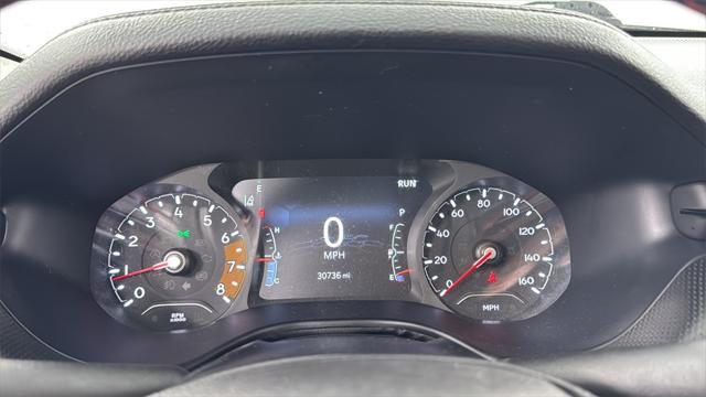 Photo of 2022 Diamond Black Crystal Pearlcoat Jeep Compass