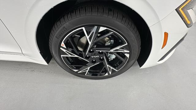 Photo of 2026 Pearl Kia K5