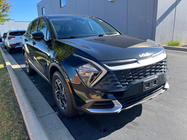 Photo of 2023 Fusion Black Kia Sportage