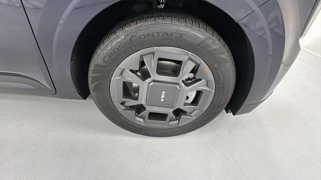 Photo of 2026 Deep Chroma Blue Kia Carnival Hybrid
