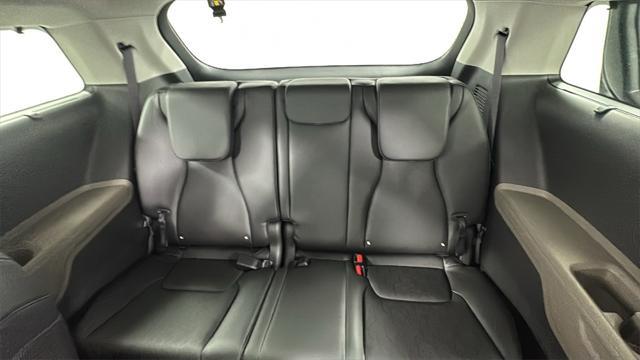 Photo of 2026 Deep Chroma Blue Kia Carnival Hybrid