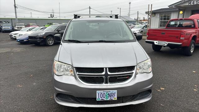 Photo of 2015 Billet Silver Metallic Clearcoat Dodge Grand Caravan