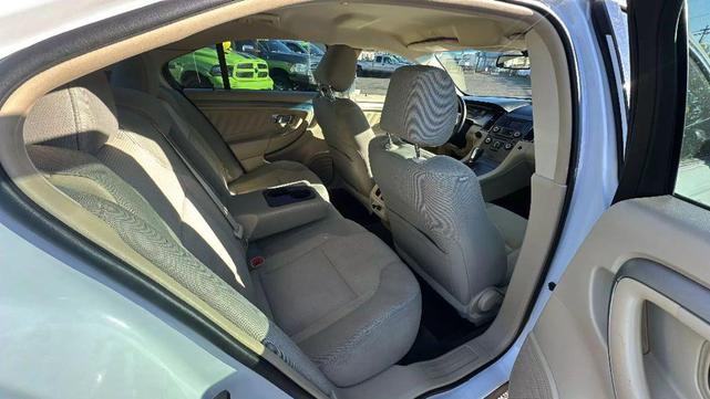 Photo of 2014 WHITE Ford Taurus