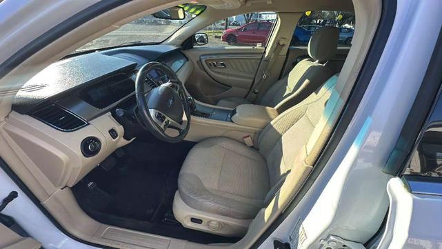 Photo of 2014 WHITE Ford Taurus