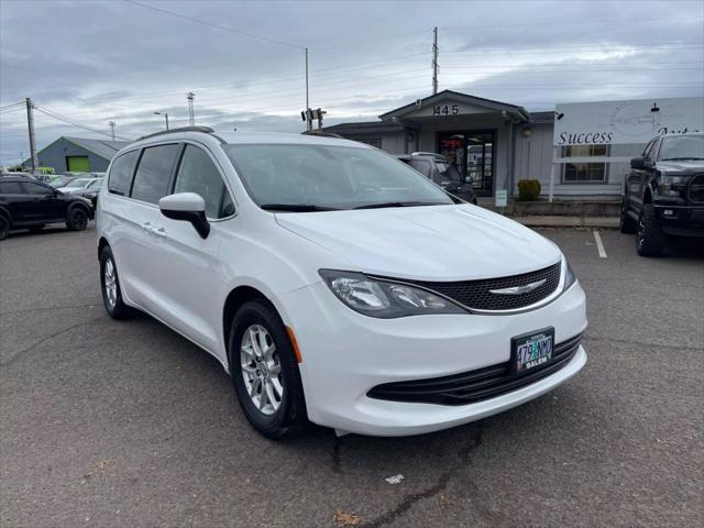 2020 Chrysler Voyager