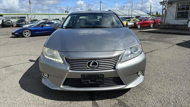 Photo of 2015 Ultra White Lexus ES 350