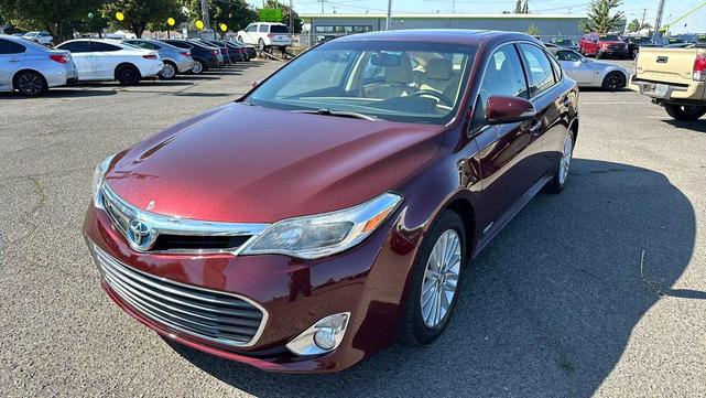 Photo of 2014 Maroon Toyota Avalon Hybrid