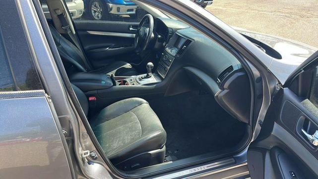 Photo of 2012 Graphite Shadow INFINITI G37x
