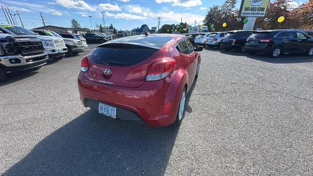 Photo of 2014 Boston Red Metallic Hyundai Veloster