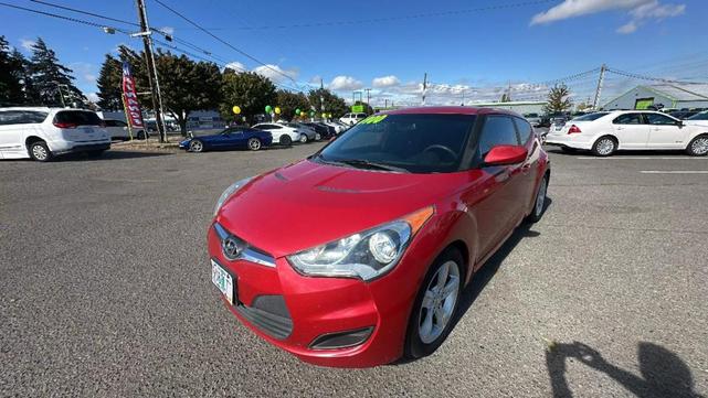 Photo of 2014 Boston Red Metallic Hyundai Veloster