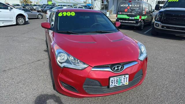 Photo of 2014 Boston Red Metallic Hyundai Veloster