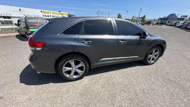 Photo of 2014 Gray Toyota Venza