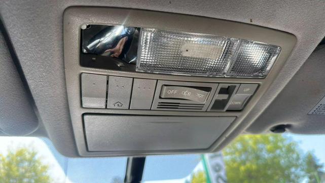 Photo of 2014 Gray Toyota Venza
