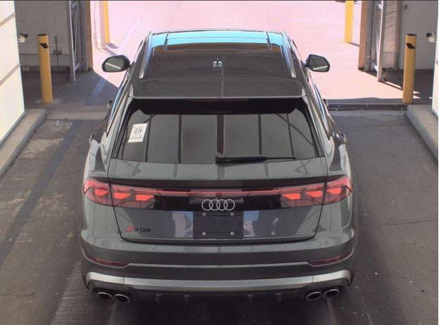 Photo of 2024 Daytona Gray Pearl Effect Audi SQ8