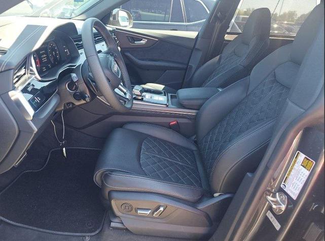 Photo of 2024 Daytona Gray Pearl Effect Audi SQ8