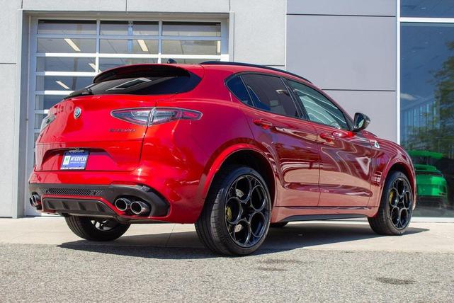 Photo of 2024 Rosso Etna Alfa Romeo Stelvio