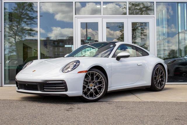 Photo of 2022 Carrara White Metallic Porsche 911
