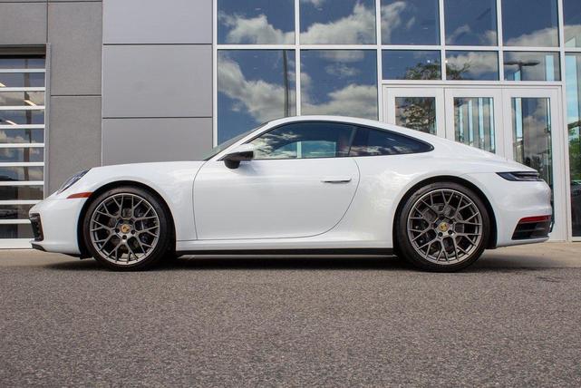 Photo of 2022 Carrara White Metallic Porsche 911