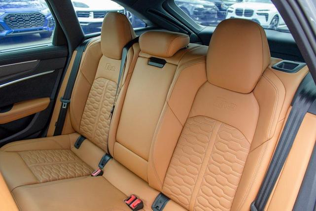 Photo of 2025 Gray Audi RS 6 Avant