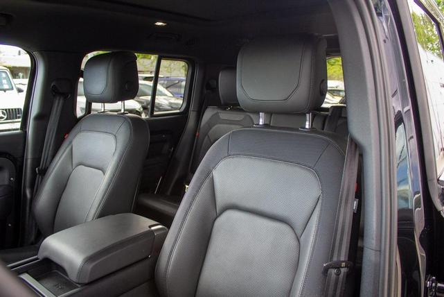 Photo of 2024 Santorini Black Metallic Land Rover Defender