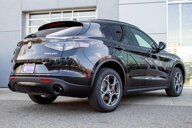 Photo of 2025 Vulcano Black Metallic Alfa Romeo Stelvio