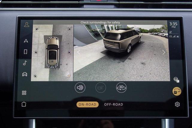 Photo of 2023 Hakuba Silver Metallic Land Rover Range Rover