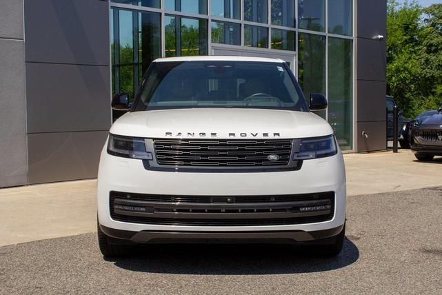 Photo of 2024 Fuji White Land Rover Range Rover