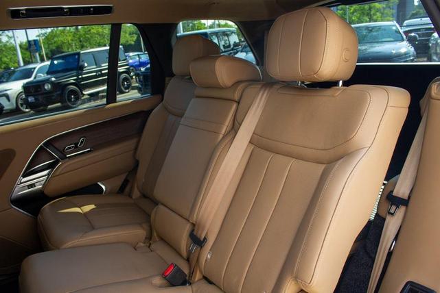 Photo of 2024 Fuji White Land Rover Range Rover