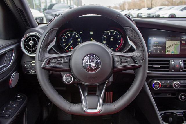 Photo of 2025 Vesuvio Gray Metallic Alfa Romeo Giulia