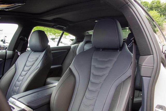 Photo of 2025 Alpine White BMW 840