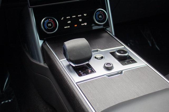 Photo of 2023 Carpathian Grey Premium Metallic Land Rover Range Rover
