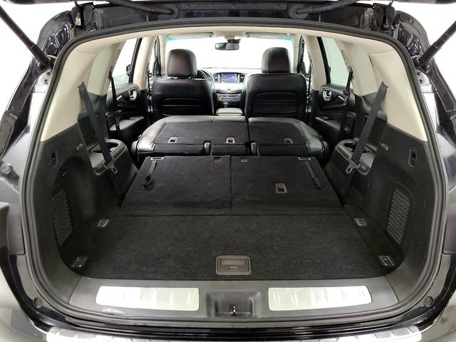Photo of 2015 Black INFINITI QX60