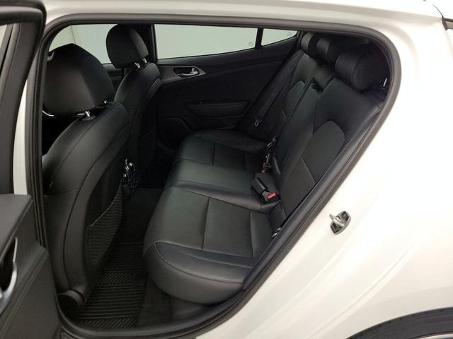 Photo of 2019 White Kia Stinger