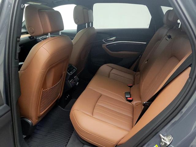 Photo of 2024 Gray Audi Q8 e-tron