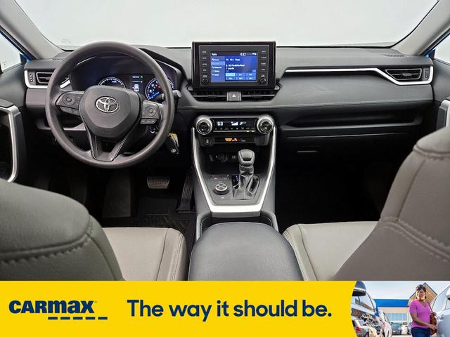 Photo of 2019 Blue Toyota RAV4 Hybrid