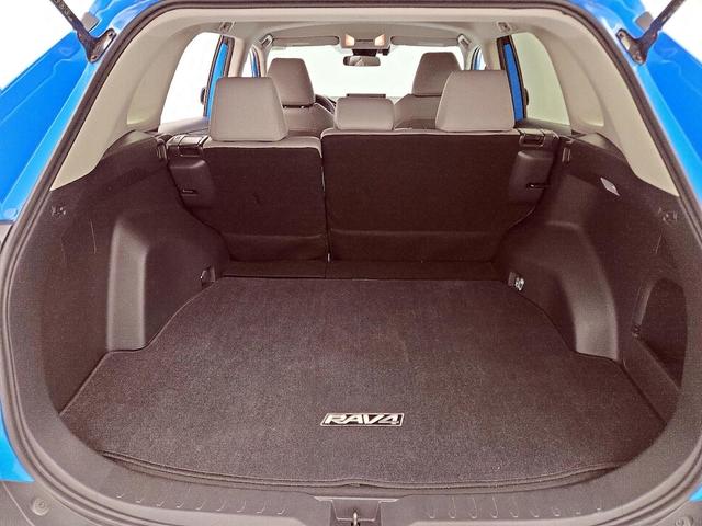 Photo of 2019 Blue Toyota RAV4 Hybrid