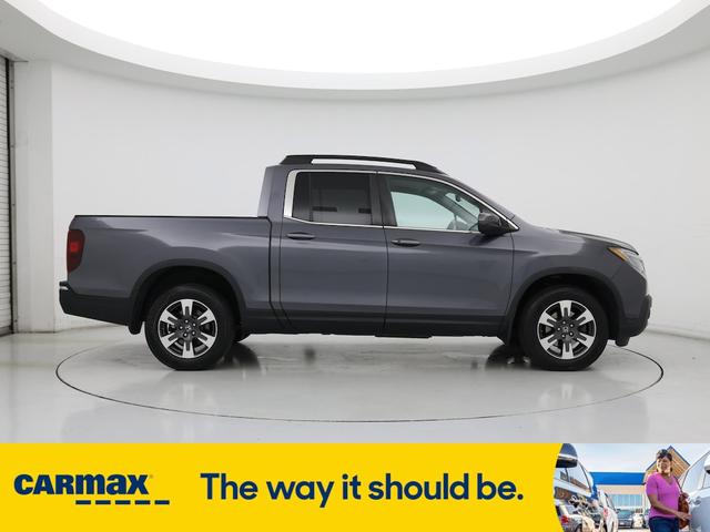 Photo of 2018 Gray Honda Ridgeline