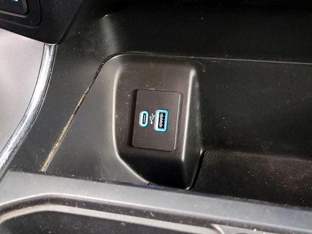 Photo of 2023 White Ford F-150