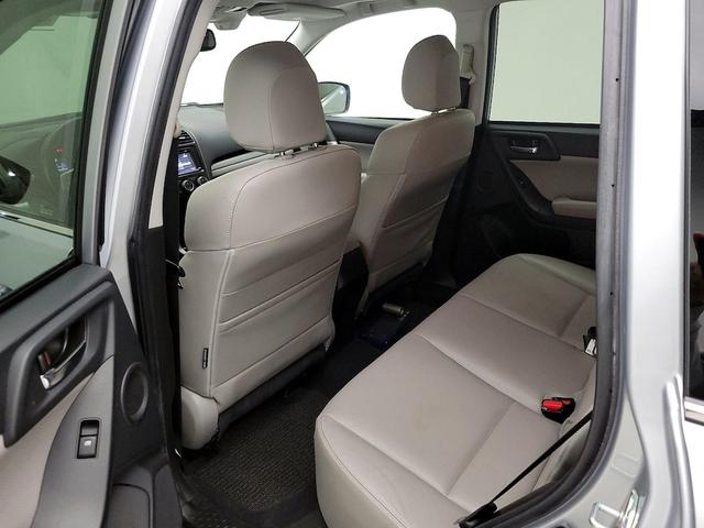 Photo of 2015 Silver Subaru Forester