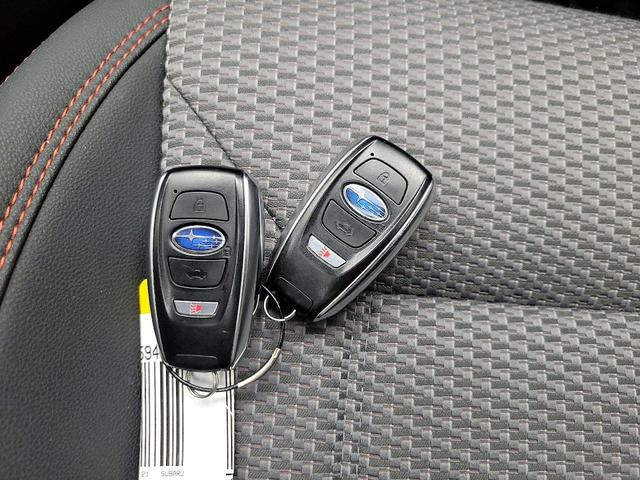 Photo of 2021 Gray Subaru Forester