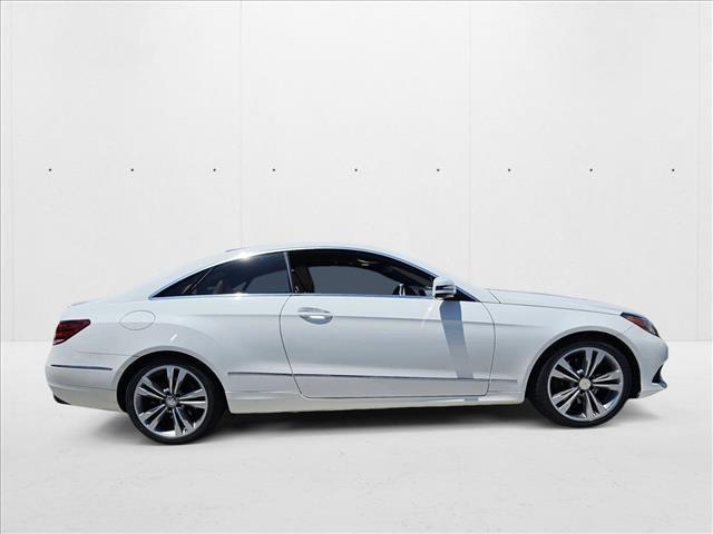 Photo of 2016 Polar White Mercedes-Benz E-Class