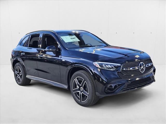 Photo of 2025 Obsidian Black Metallic Mercedes-Benz GLC 350e