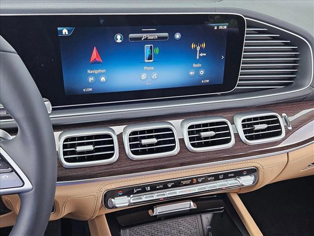 Photo of 2025 MANUFAKTUR Moonlight White Metallic Mercedes-Benz GLE 350