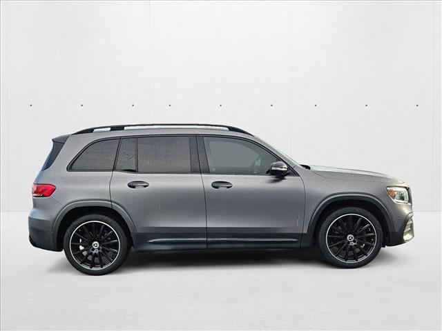 Photo of 2022 Mountain Grey Metallic Mercedes-Benz GLB 250