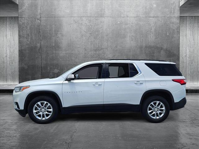 Photo of 2021 Iridescent Pearl Tricoat Chevrolet Traverse