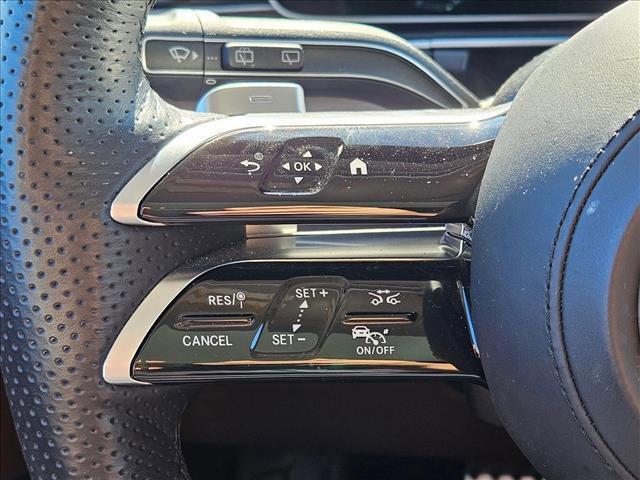 Photo of 2024 MANUFAKTUR Cardinal Red Metallic Mercedes-Benz GLS 580