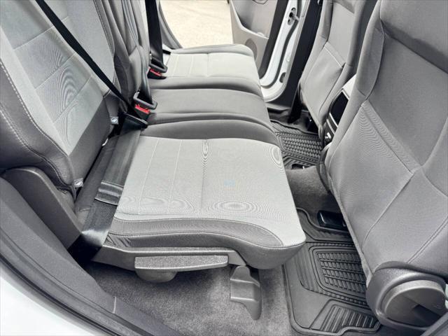 Photo of 2016 White Ford Escape